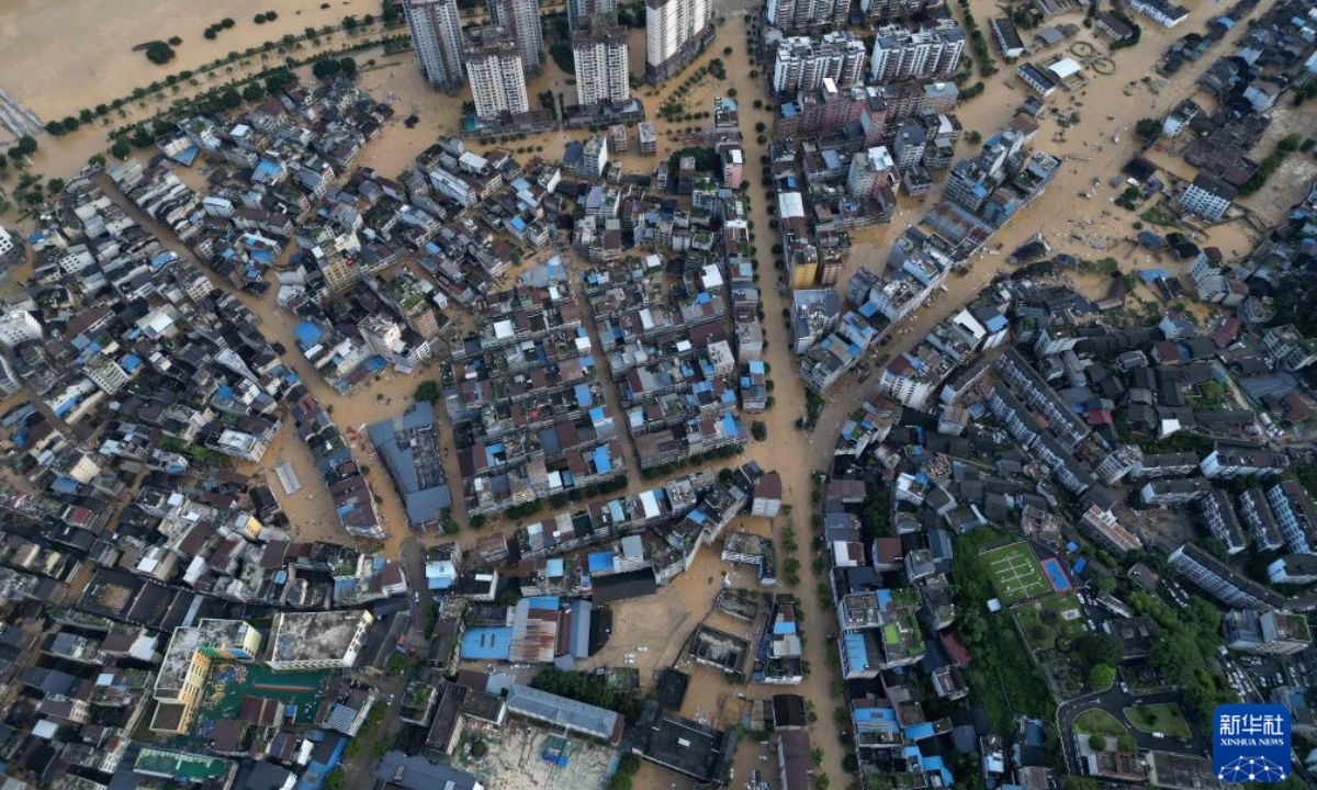 Cam Túc, Trung Quốc: Hơn 40 người thiệt mạng và mất tích vì mưa lũ nghiêm trọng